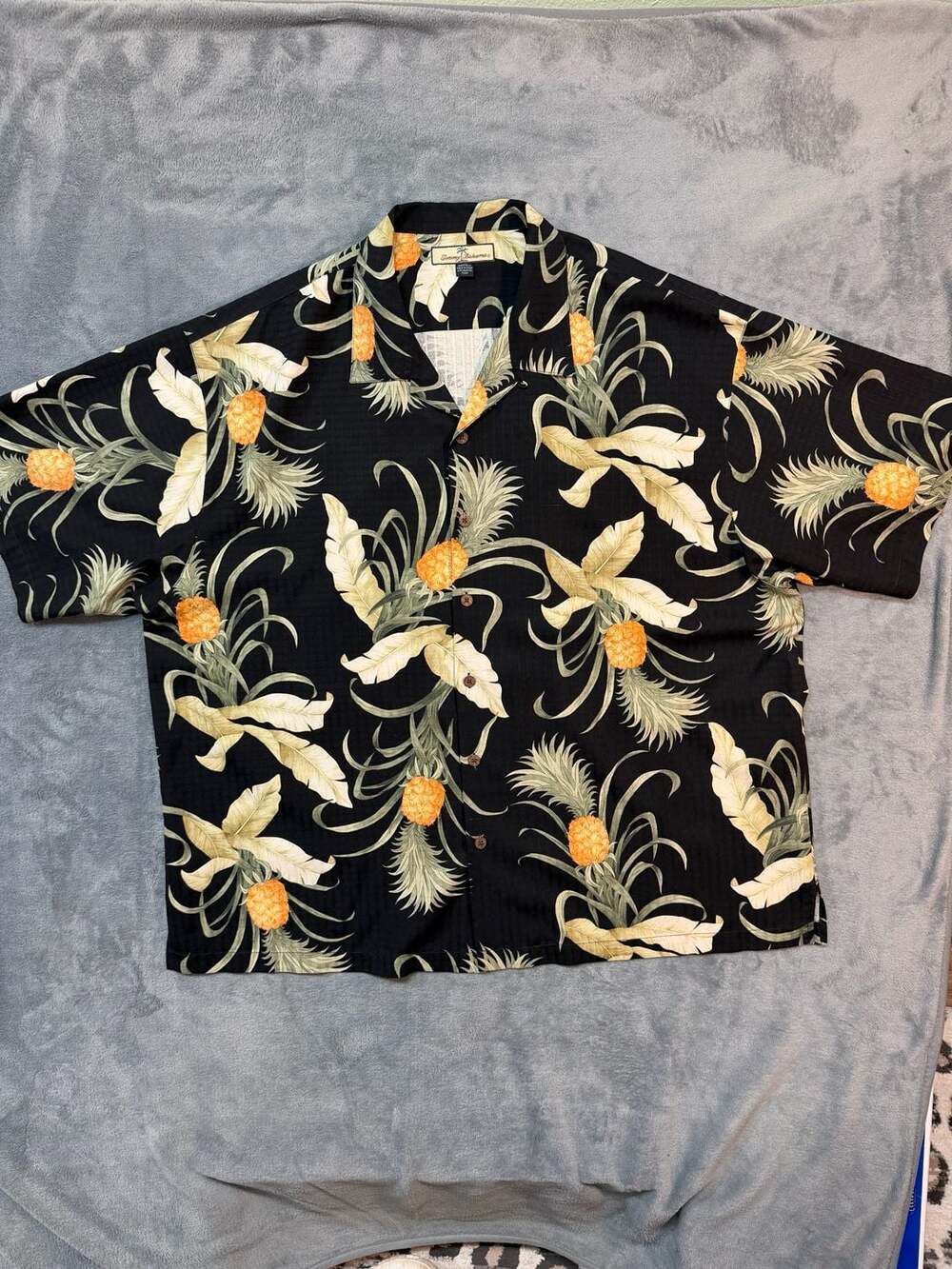 Tommy Bahama Mens 100% Silk Black Pineapple Hawaiian Camp Shirt XXL